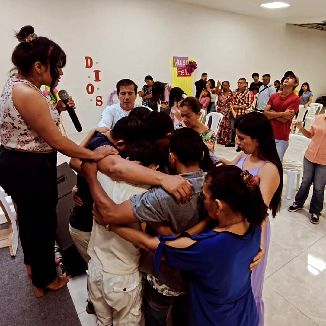 Comunidad Iglesia Luz y Vida